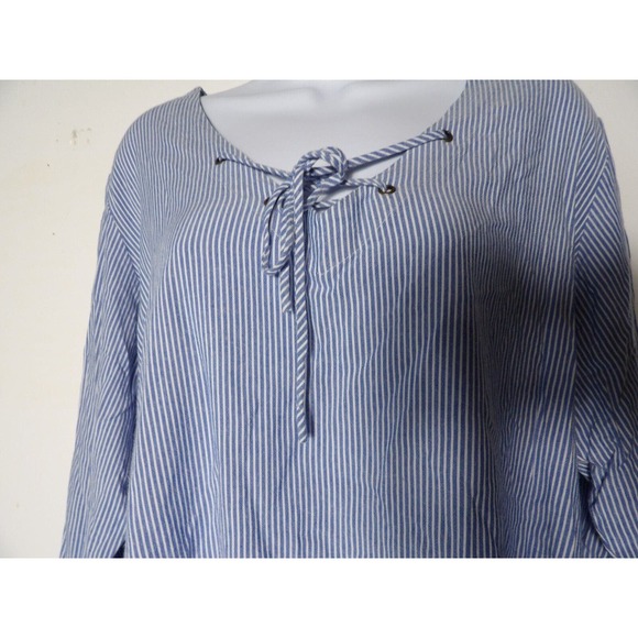 Daisy Fuentes 1X Top Shirt Tunic Hi Low Blue White Stripes Plus Cottage Core - Picture 9 of 12